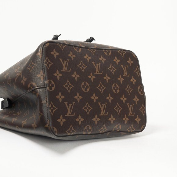 Louis Vuitton NeoNoe MM Monogram Canvas & Black Leather Bucket Bag - Picture 5 of 15